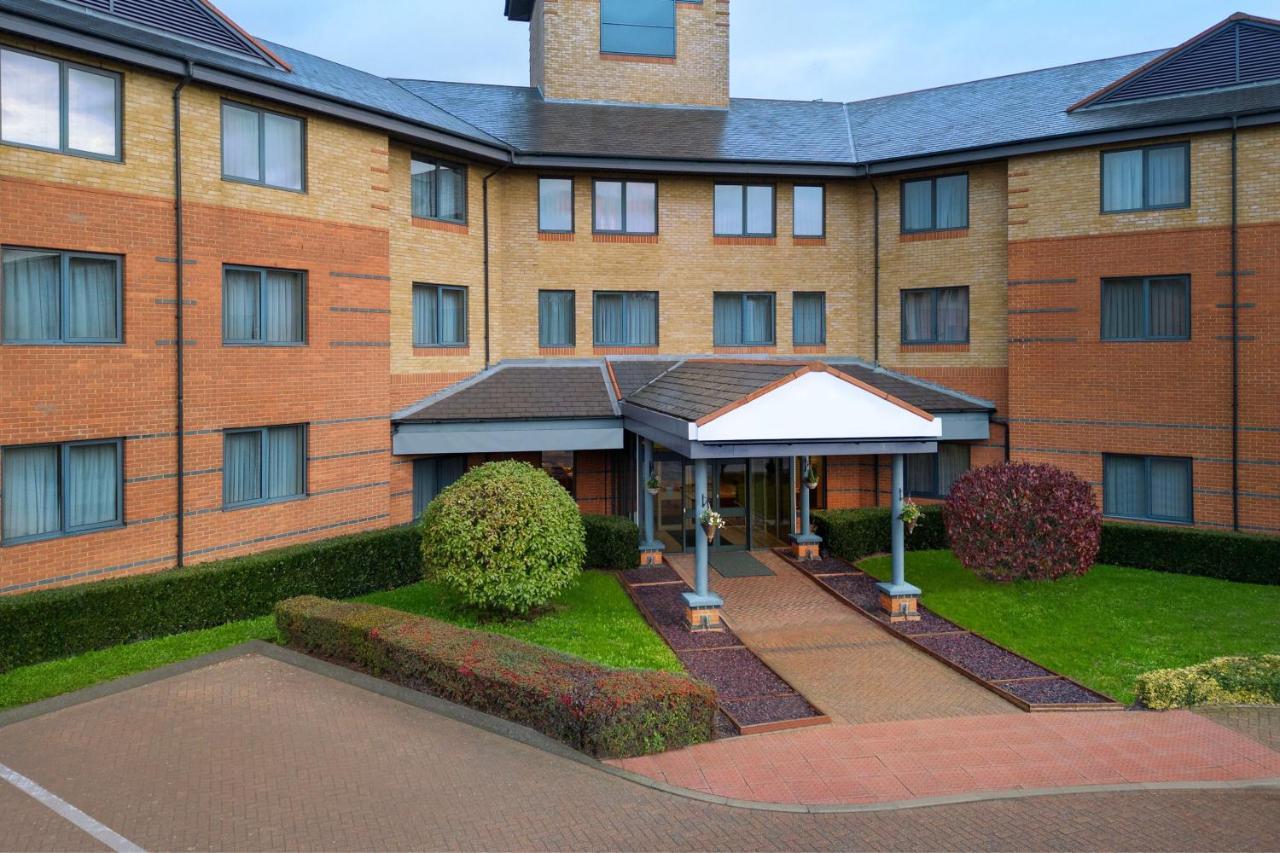 Delta Hotels By Marriott Huntingdon Exterior foto