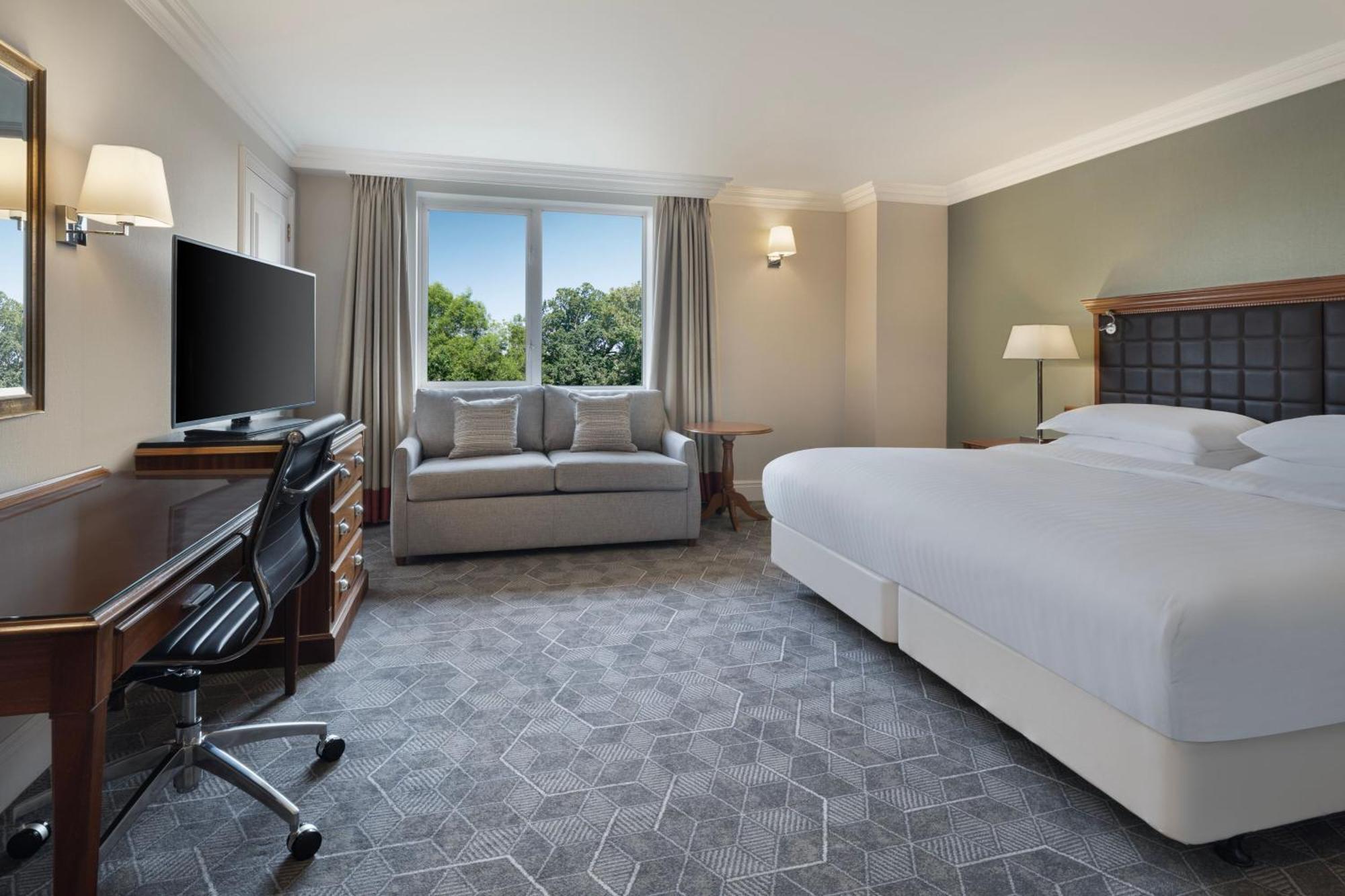 Delta Hotels By Marriott Huntingdon Exterior foto