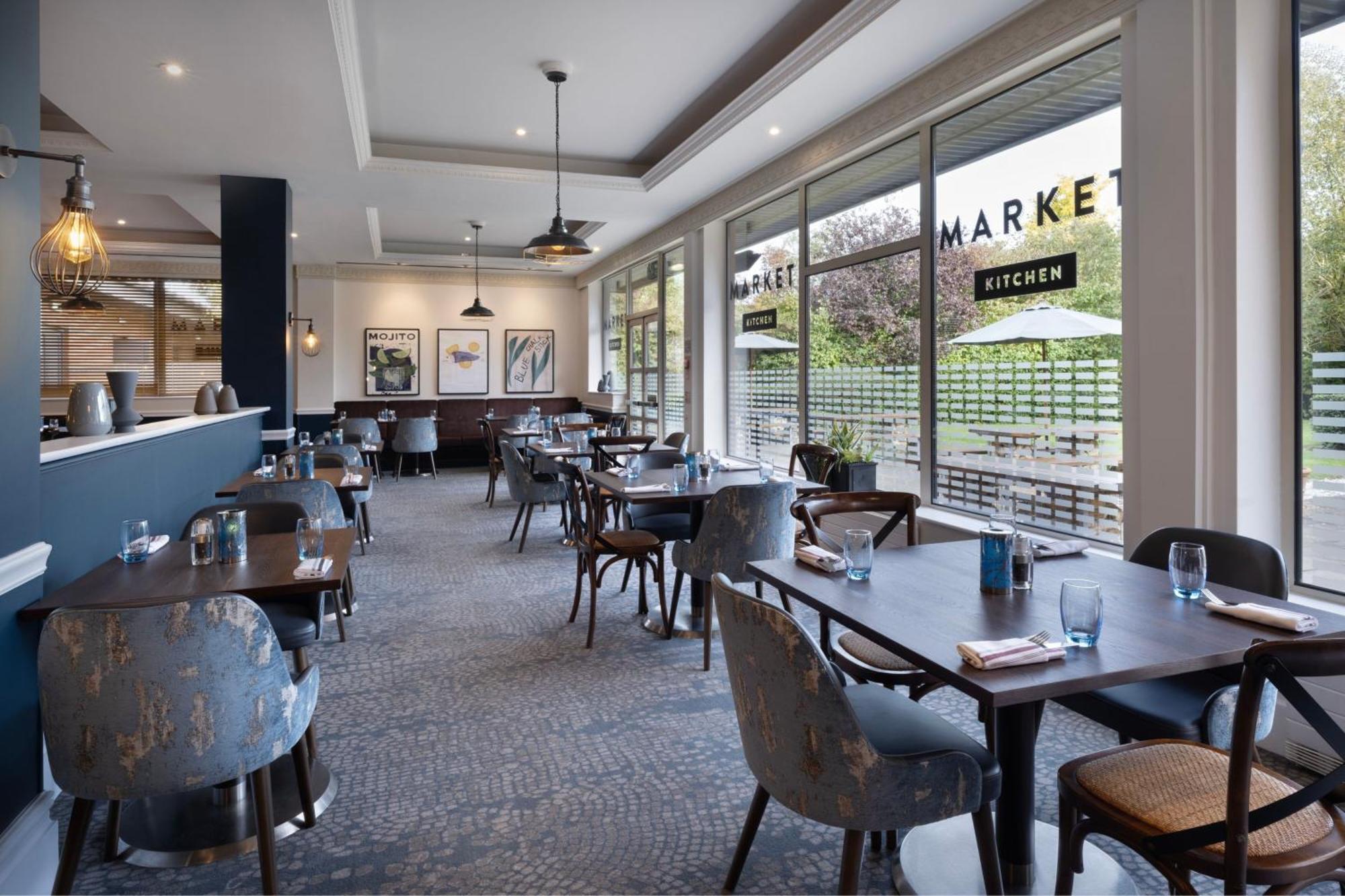 Delta Hotels By Marriott Huntingdon Exterior foto